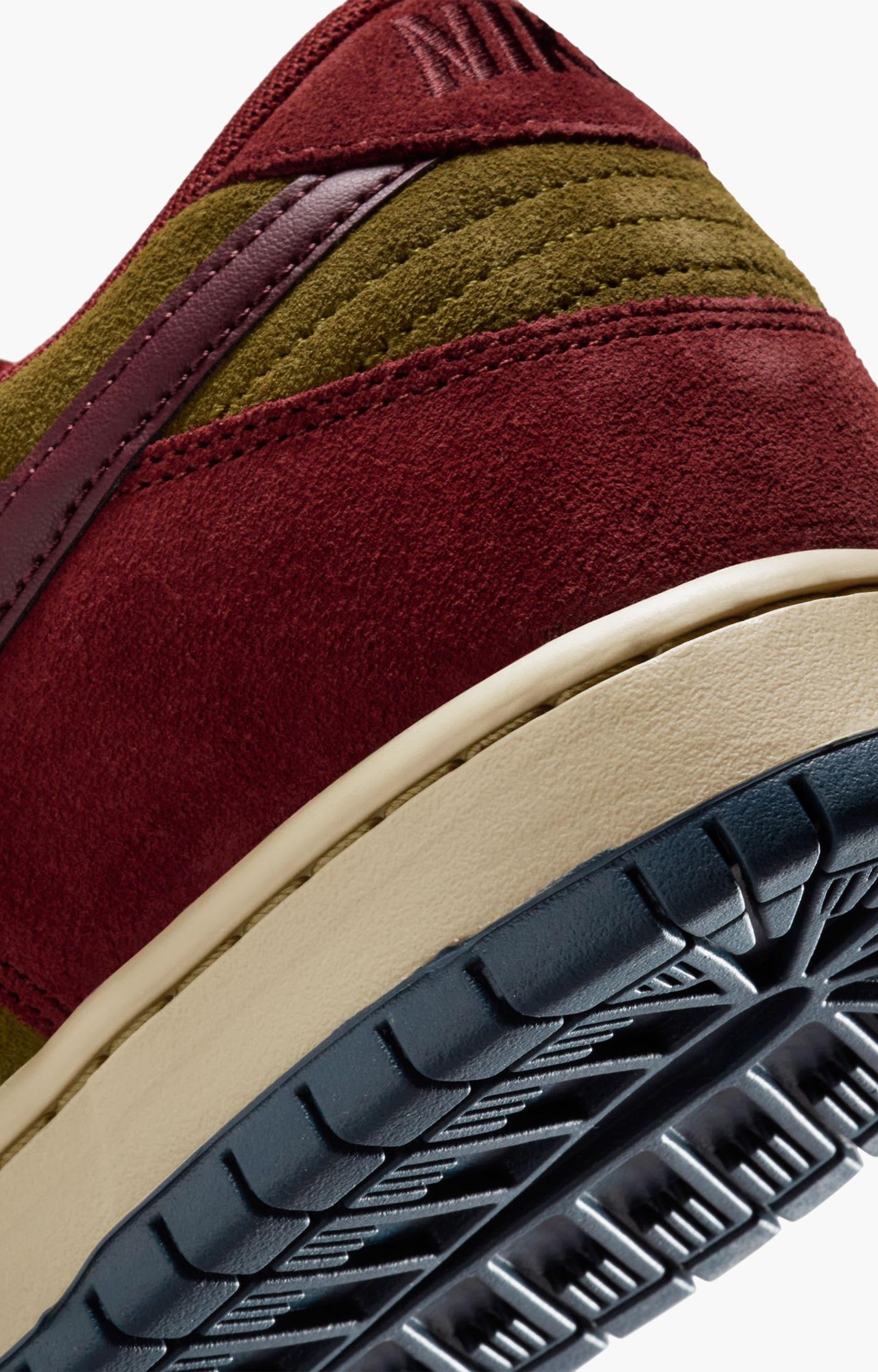 Nike SB Dunk Low Pro Shoe, Dark Team Red/Burgundy Crush/Olive