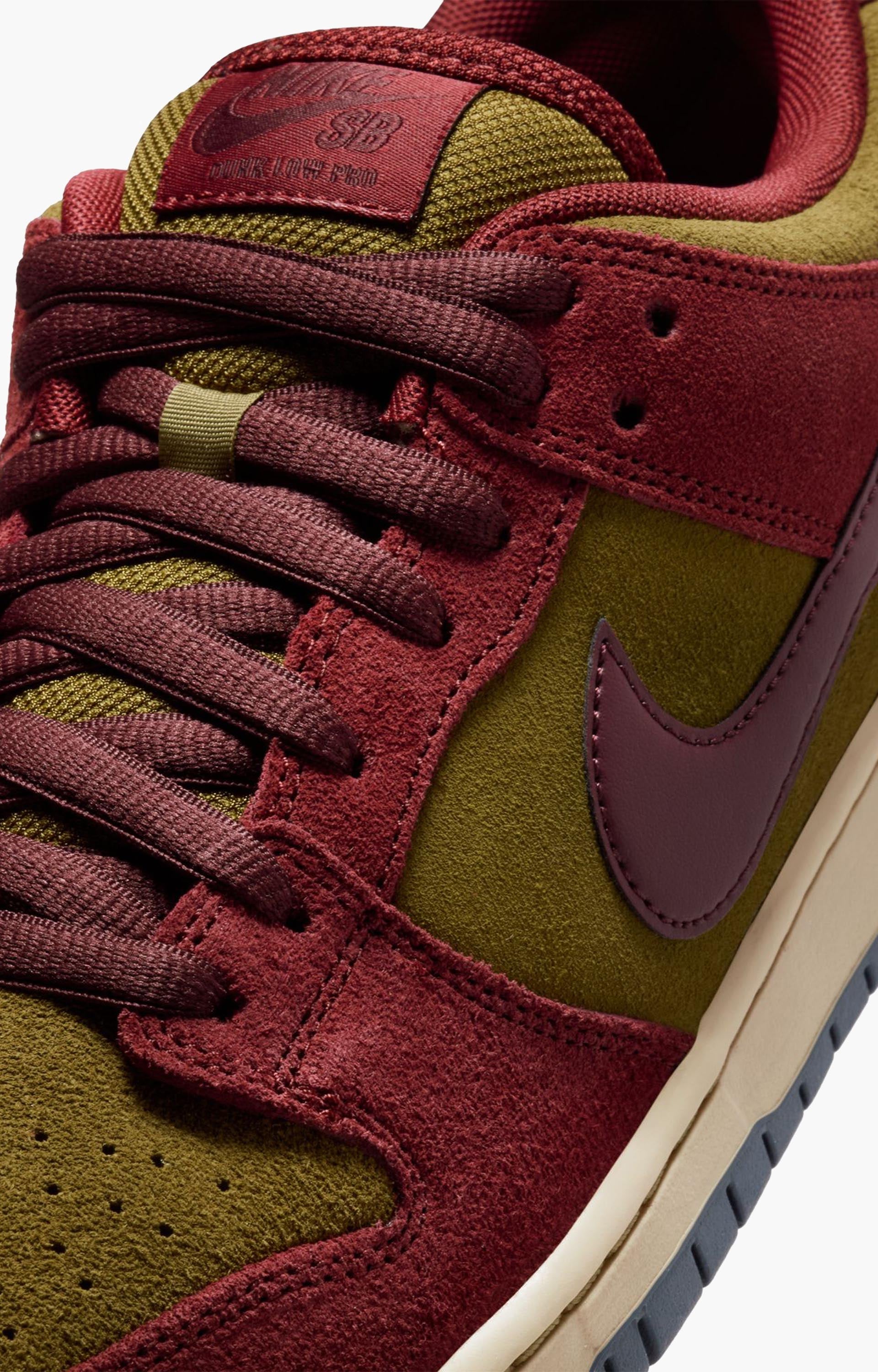 Nike SB Dunk Low Pro Shoe, Dark Team Red/Burgundy Crush/Olive