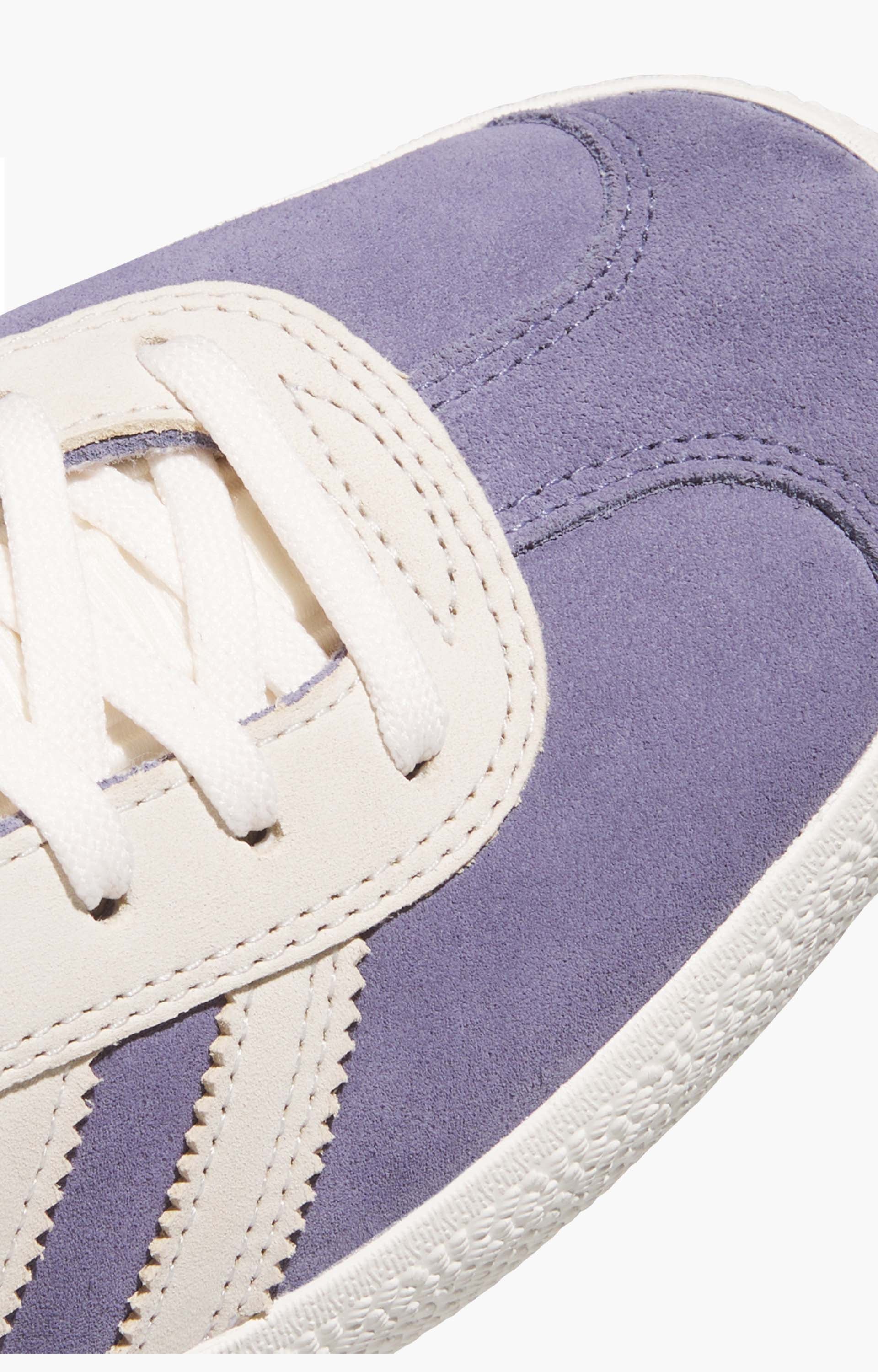 Adidas Gazelle ADV HQ7546 Shoes, Super Purple/Chalk White/Gold Metallic