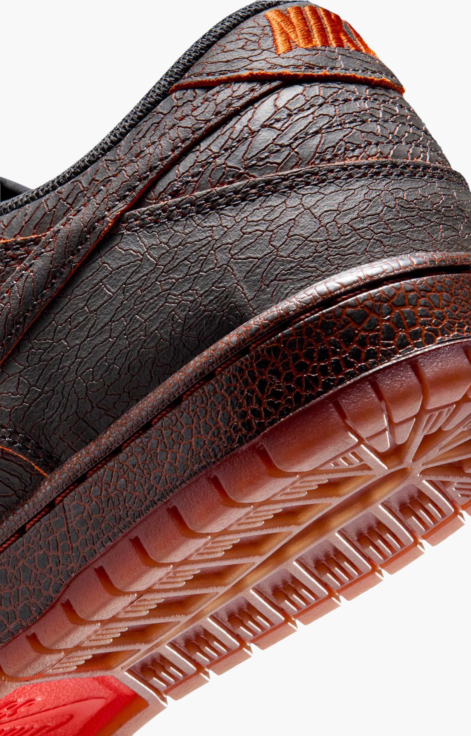 Nike Sb Dunk Low Pro 'Krampus' Shoe, Dark Smoke Grey/Black