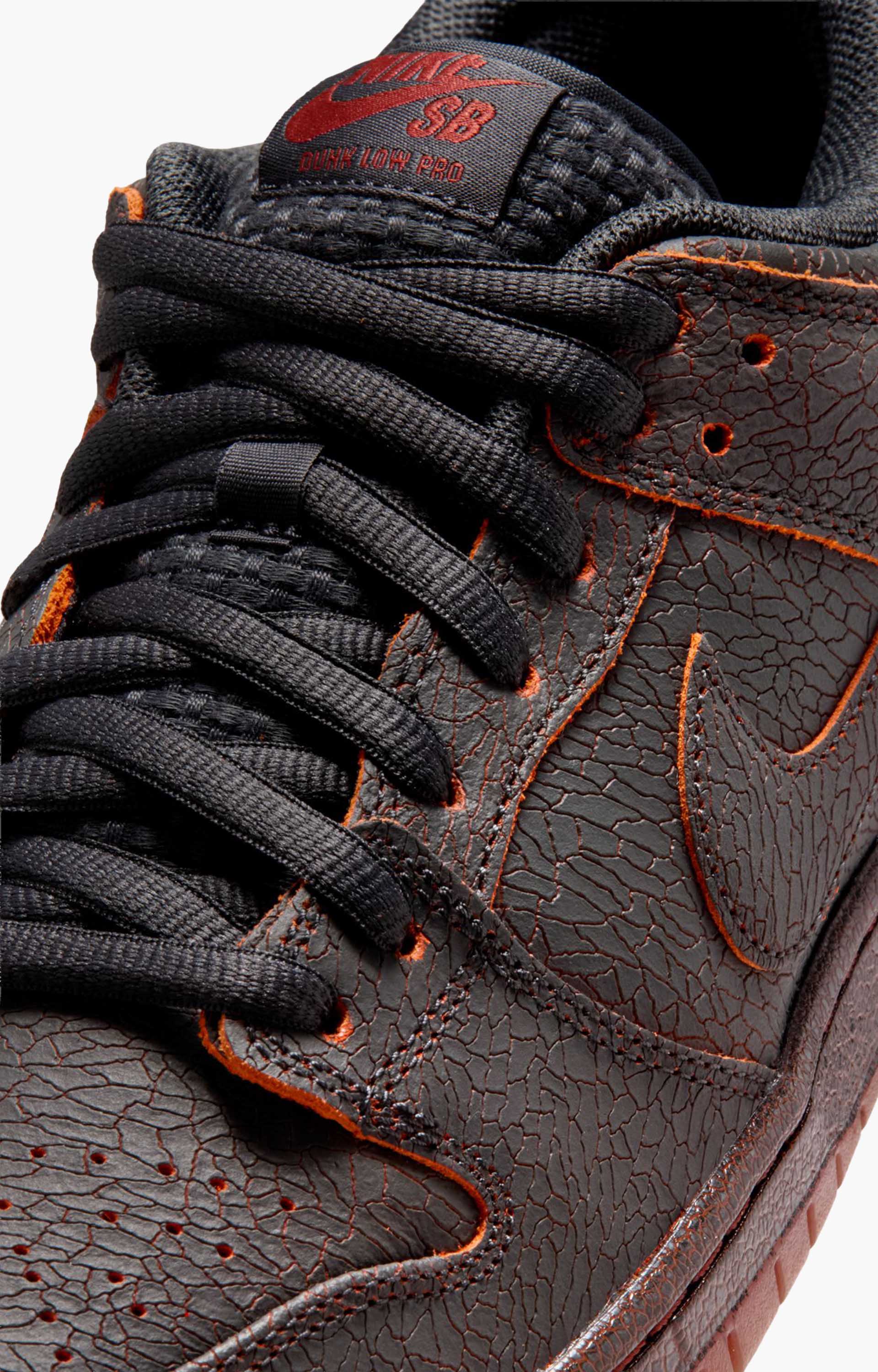 Nike Sb Dunk Low Pro 'Krampus' Shoe, Dark Smoke Grey/Black