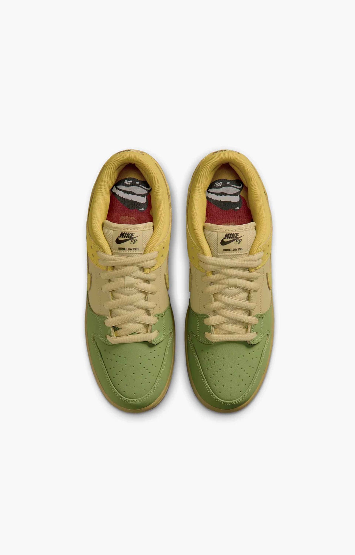Nike SB Dunk Low Pro Shoe, Saffron Quartz/Pear