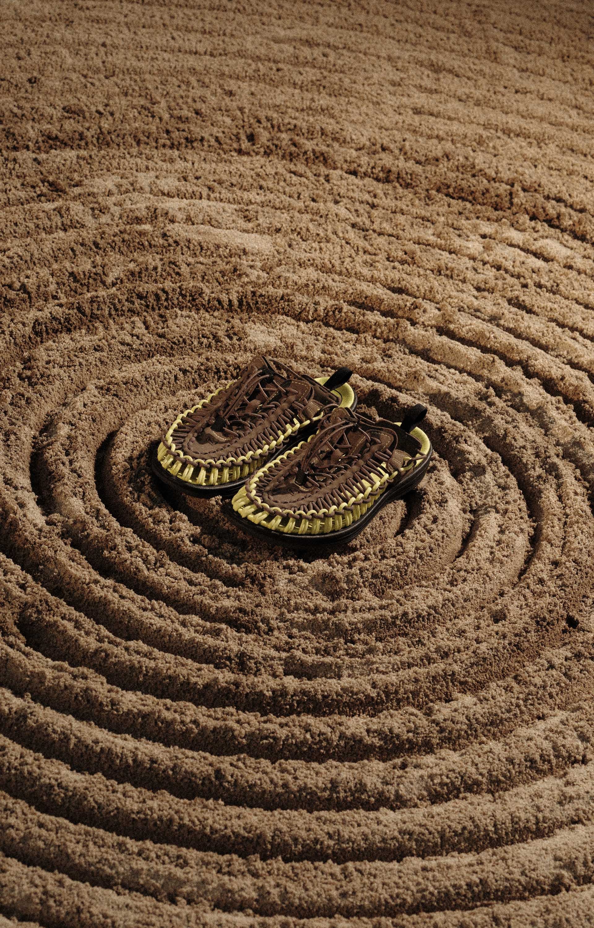 Keen Metalwood Uneek II Convertible Shoes, Limeade