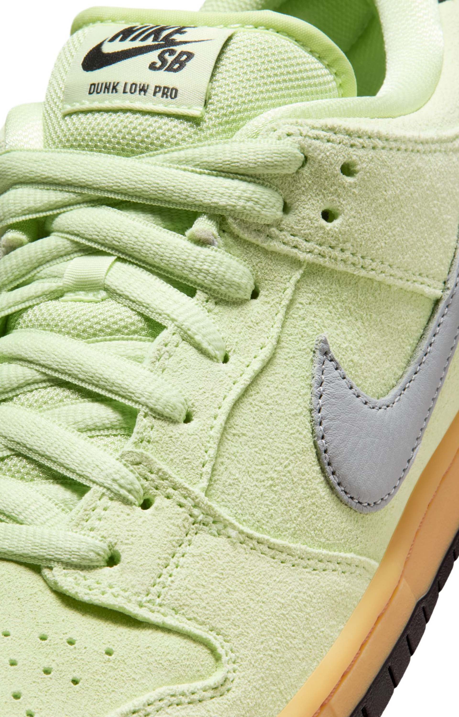 Nike SB Dunk Low Pro PRM Shoe, Liquid Lime/Wolf Grey/Black