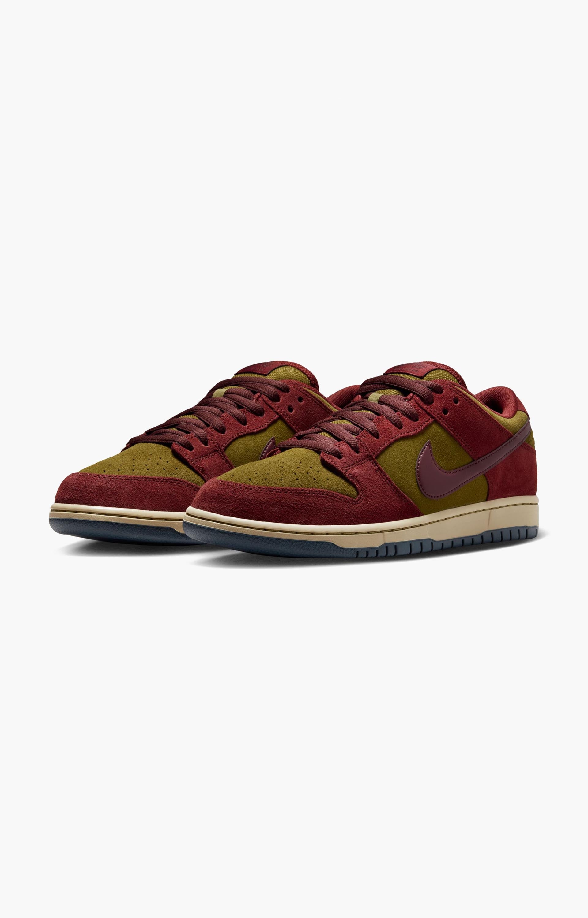 Nike SB Dunk Low Pro Shoe, Dark Team Red/Burgundy Crush/Olive