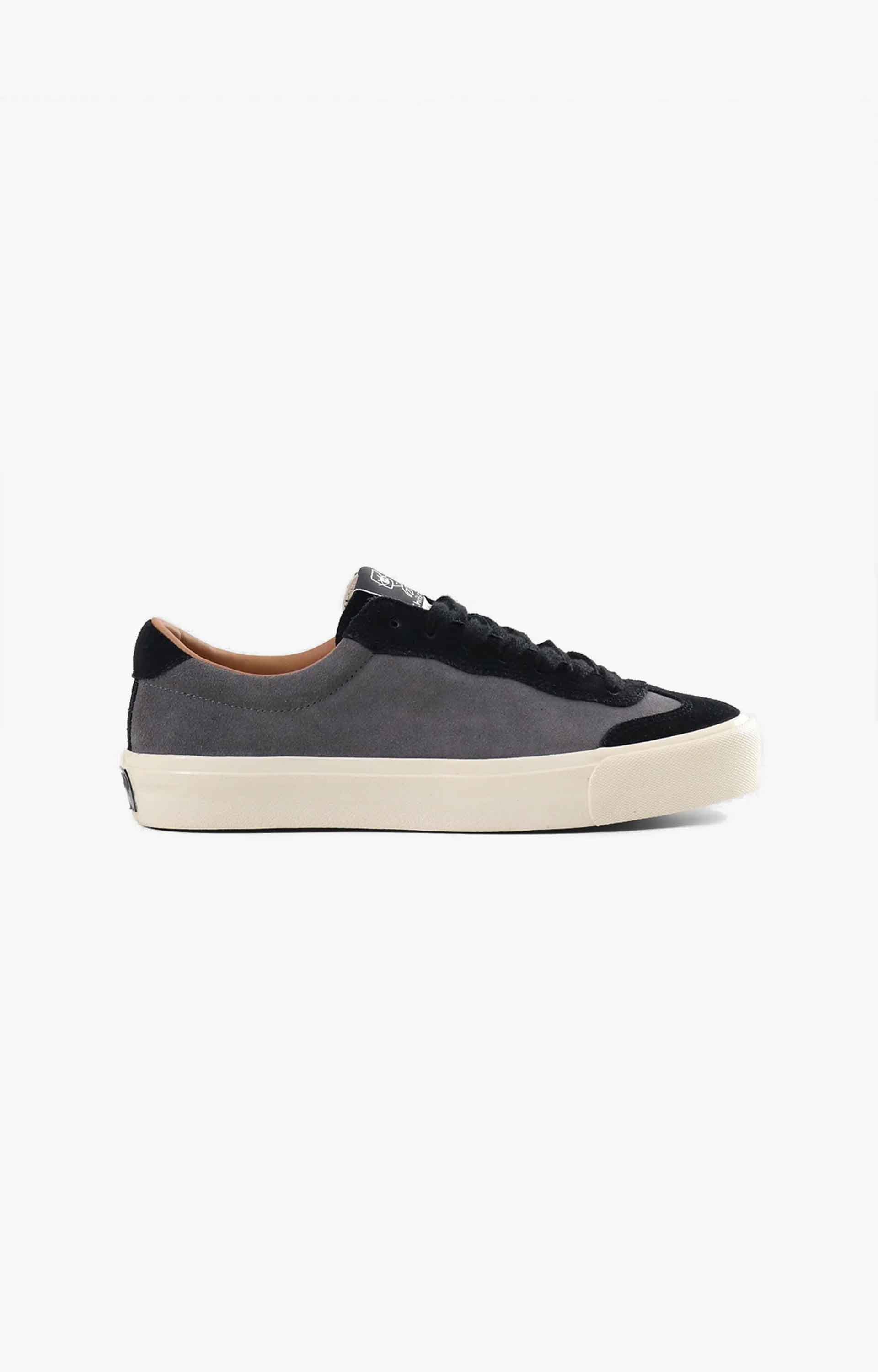 Last Resort AB Milic Suede Lo VM004 Mens Shoes, Black Graphite/White