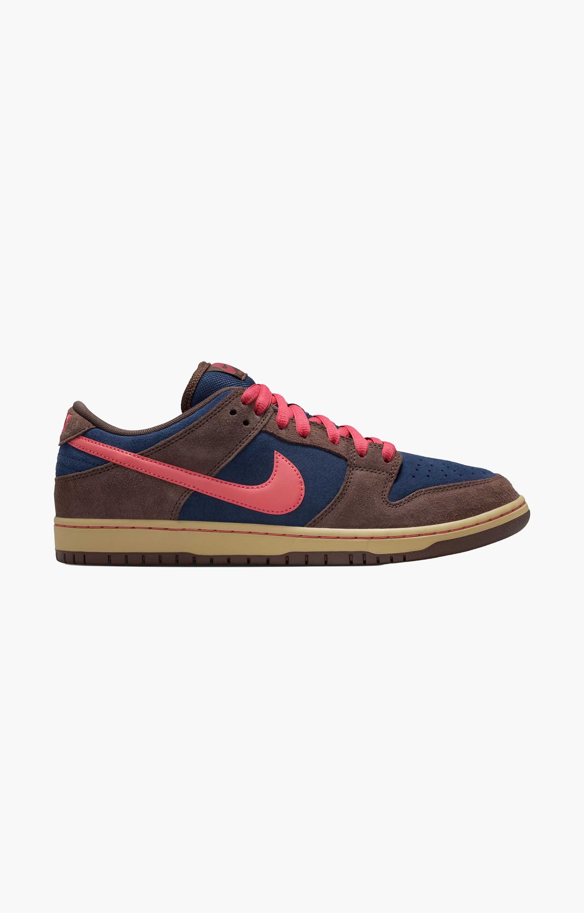 Nike SB Dunk Low Pro Shoe, Brown