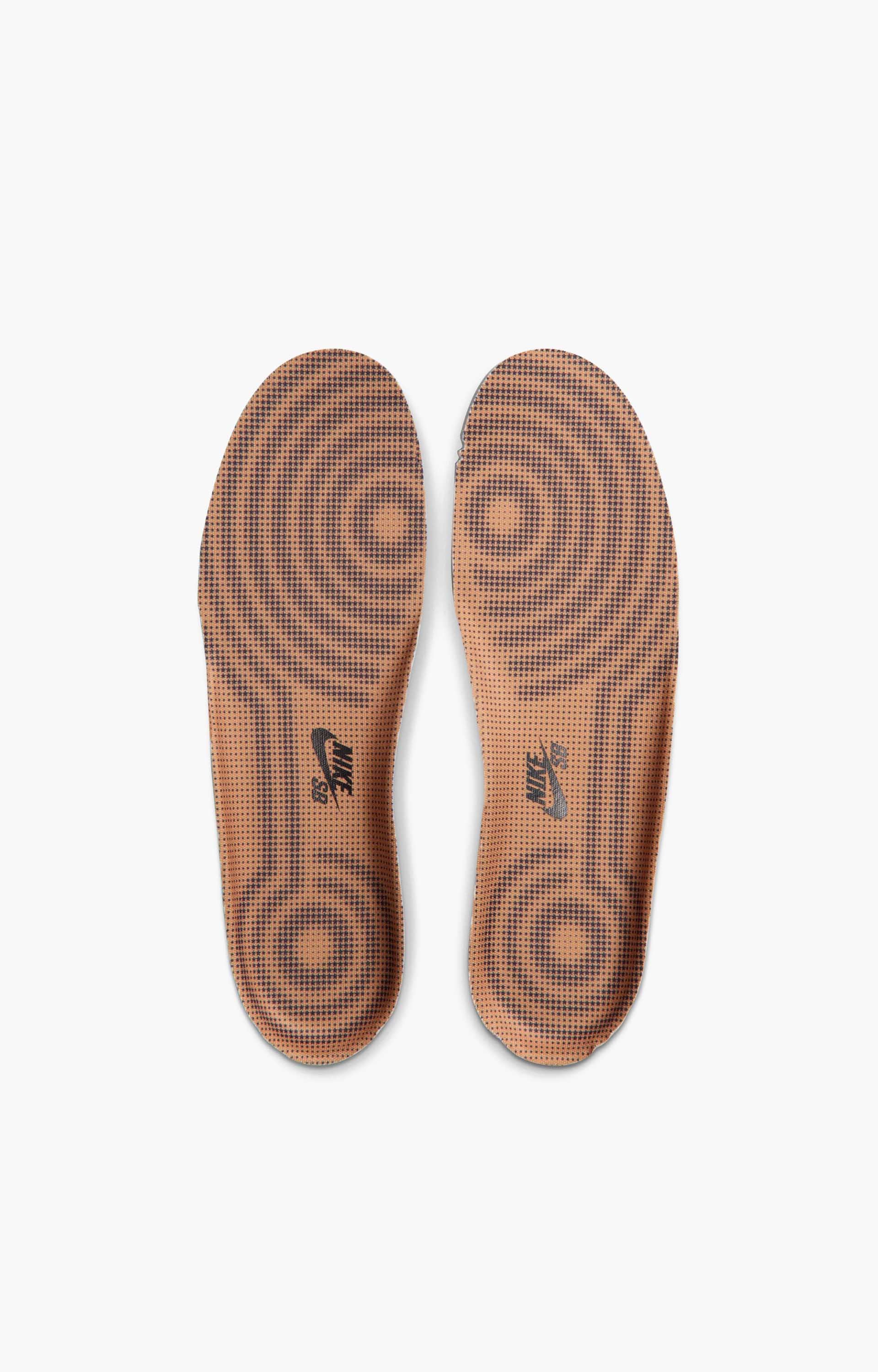 Nike SB Air Force 1 Shoe, Flax/Black/Gum Light Brown/Fir