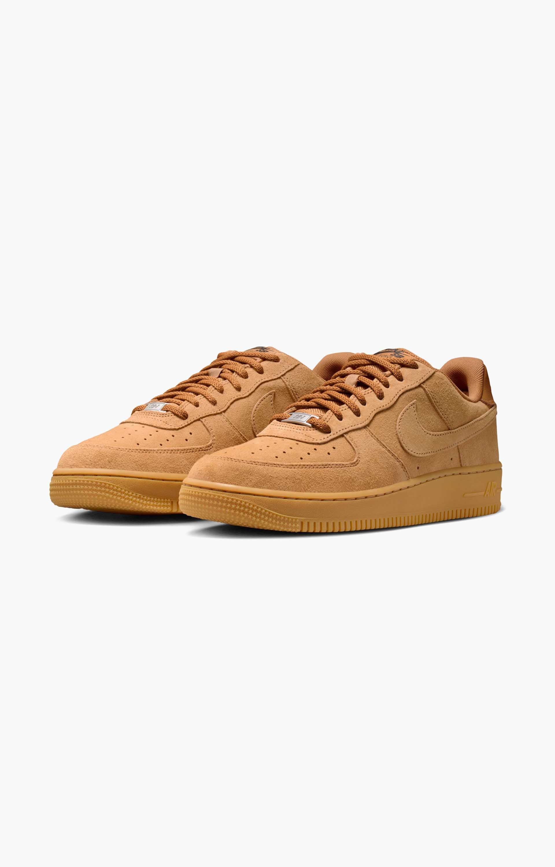 Nike SB Air Force 1 Shoe, Flax/Black/Gum Light Brown/Fir