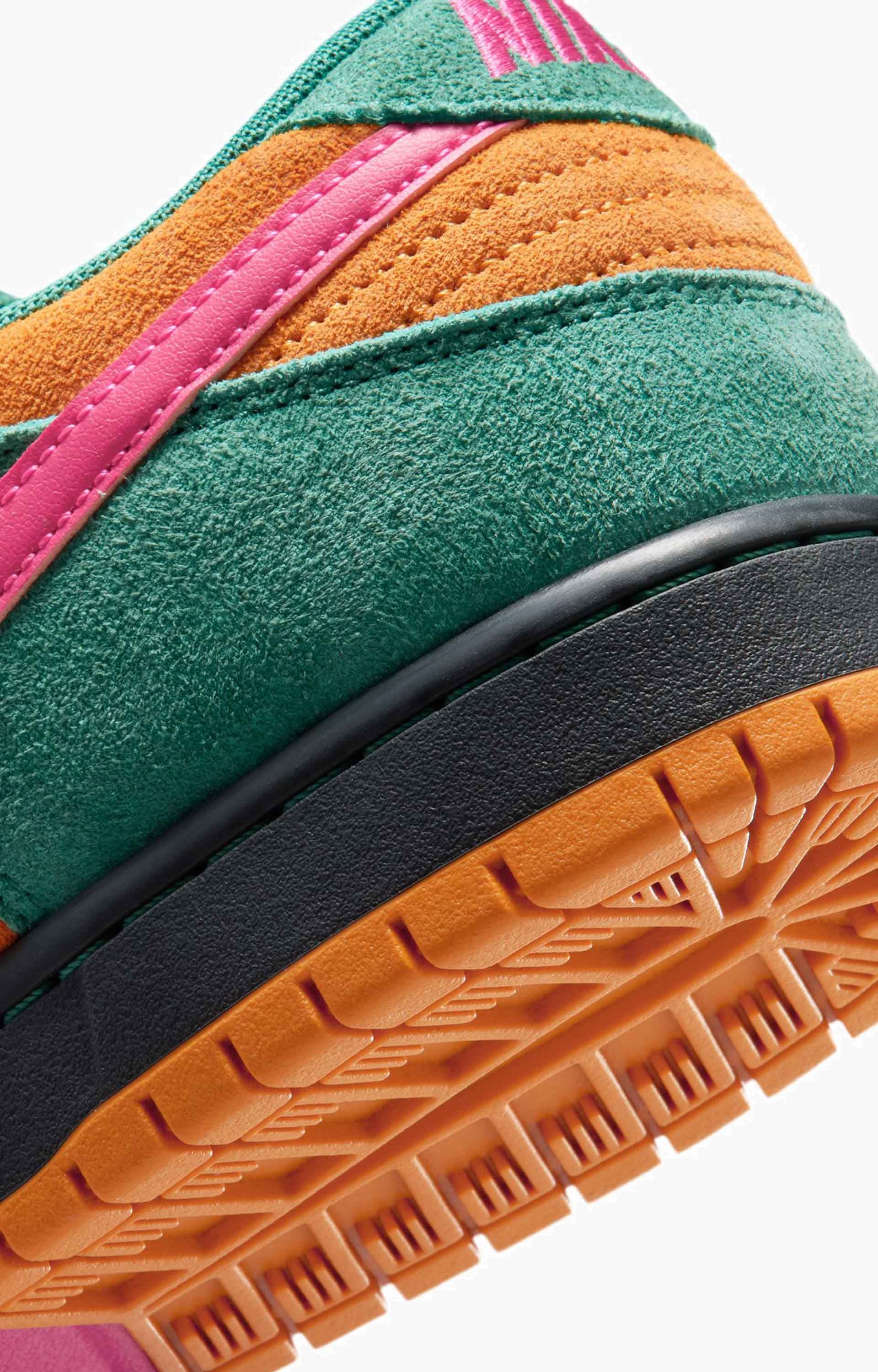 Nike SB Dunk Low Pro Shoe, Green Noise/Watermelon/Light Curry/Off Noir