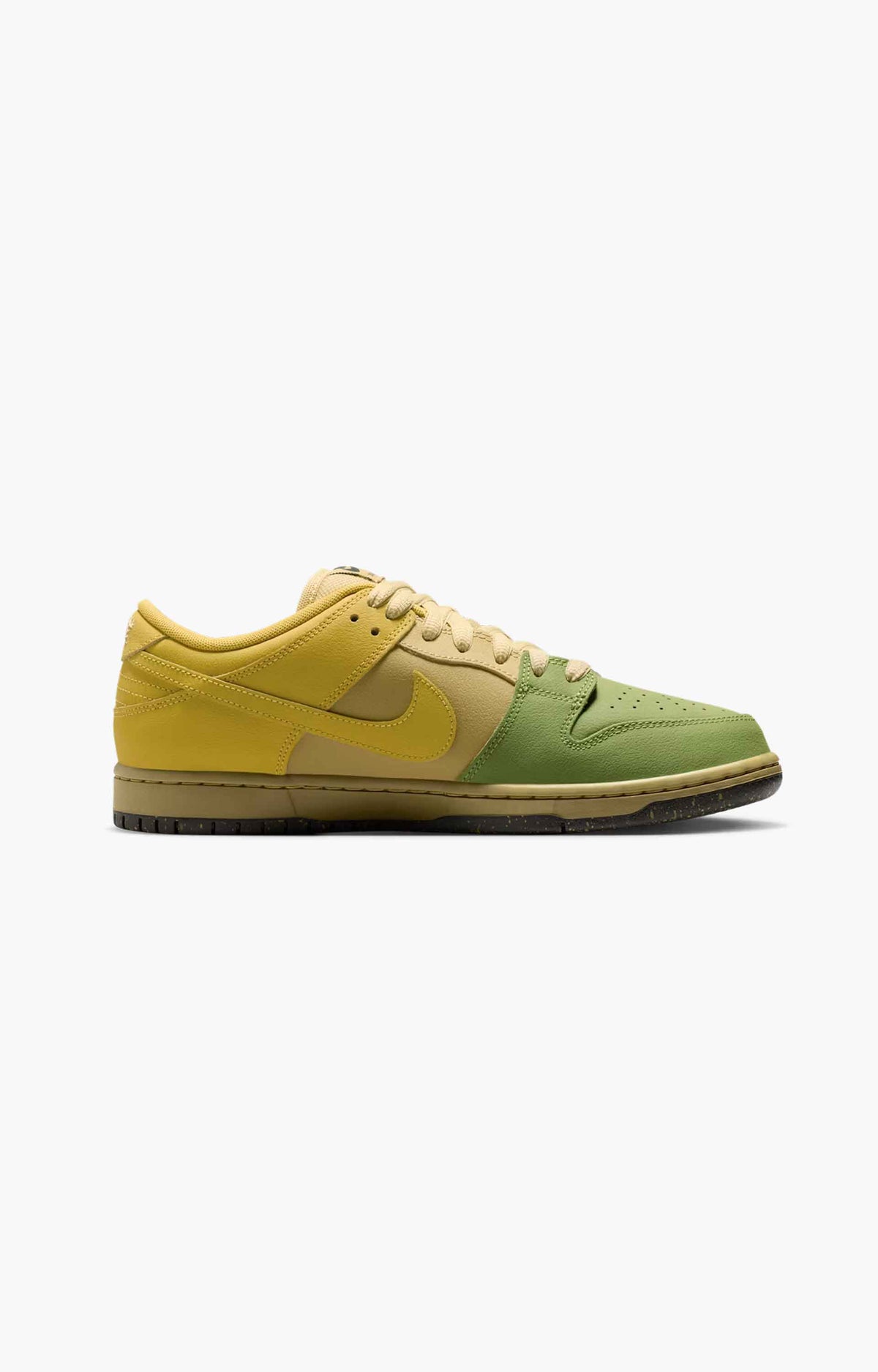Nike SB Dunk Low Pro Shoe, Saffron Quartz/Pear
