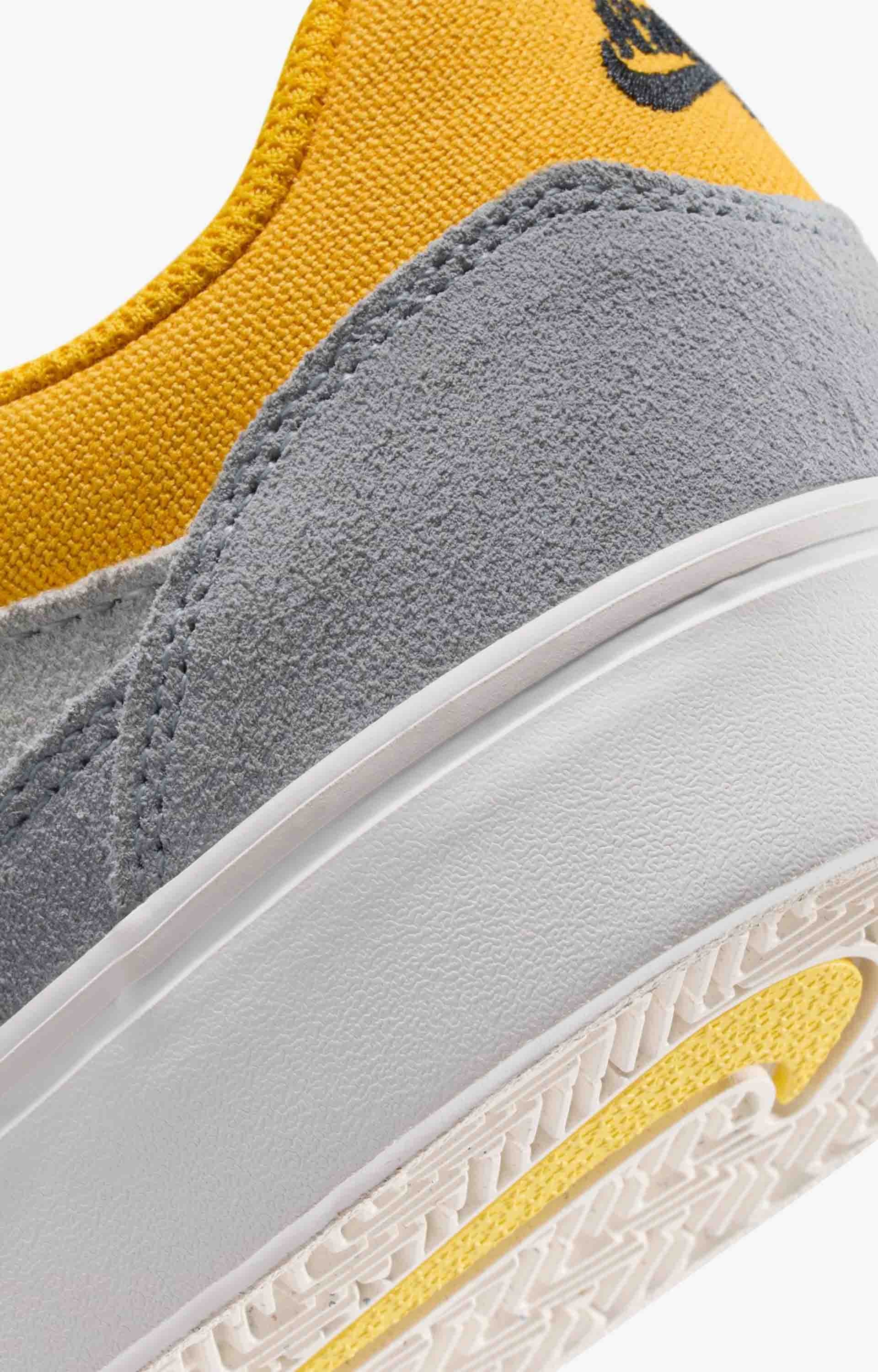 Nike SB Malor Youth Shoe, Platium Tint/University Gold/Wolf Grey