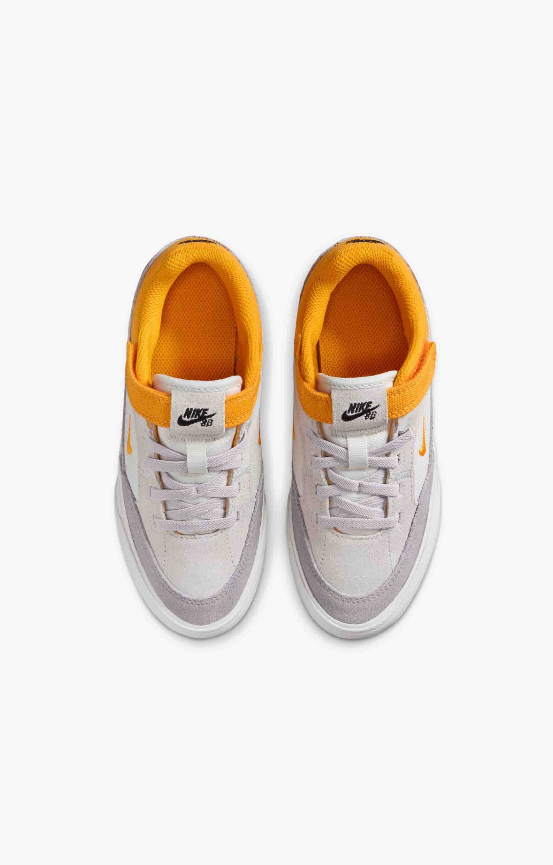 Nike Sb Malor Kids Shoe, Platinum Tint/University Gold/Wolf Grey