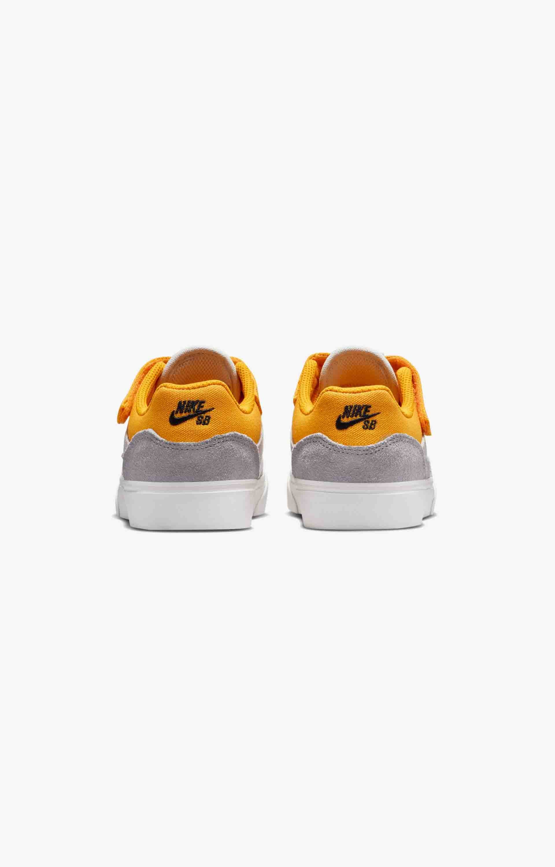 Nike Sb Malor Kids Shoe, Platinum Tint/University Gold/Wolf Grey