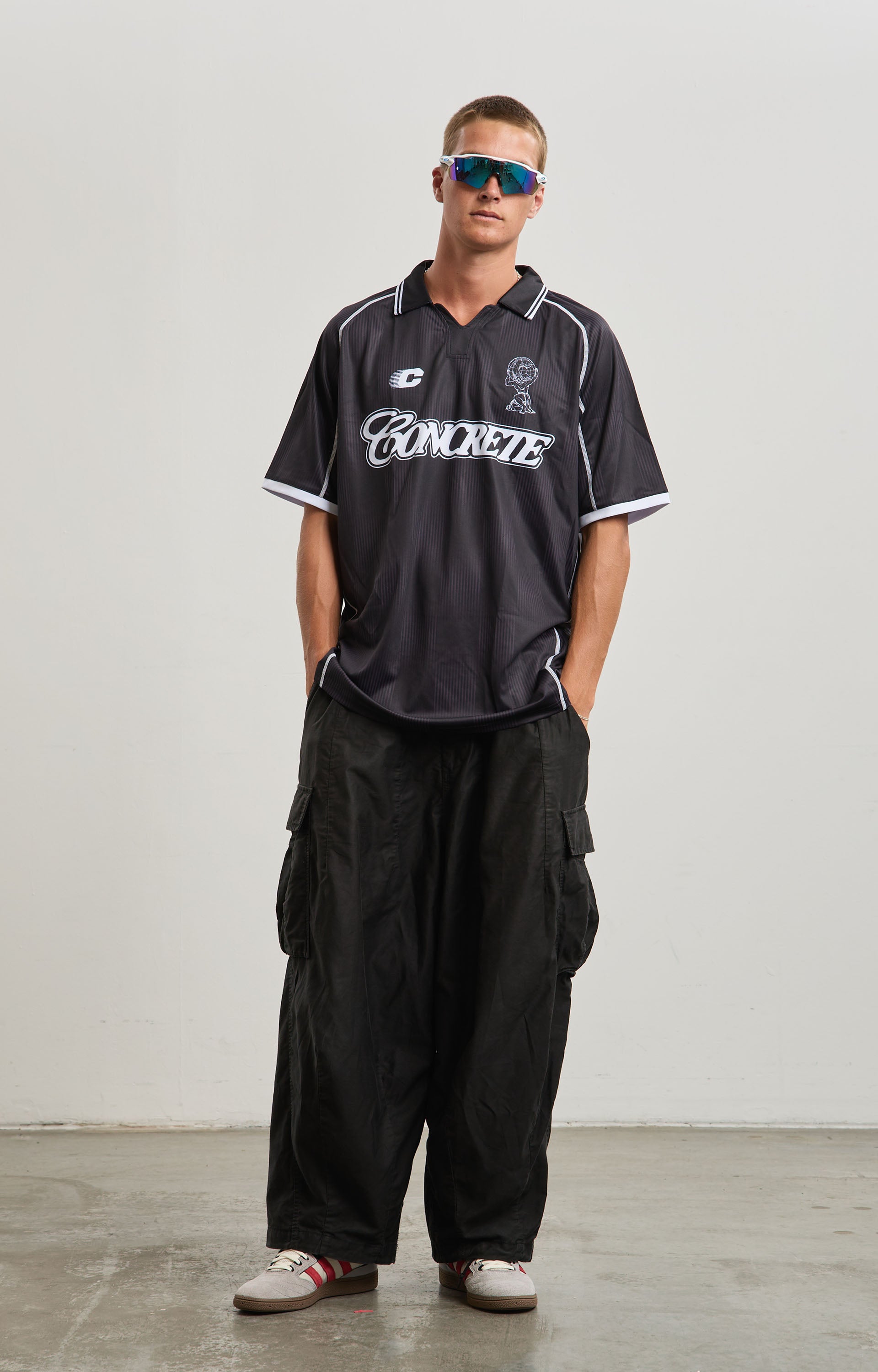 Concrete Bearer Jersey, Black